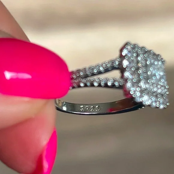 Sterling Silver 925 Princess Shape Ring - Picture 3 of 3